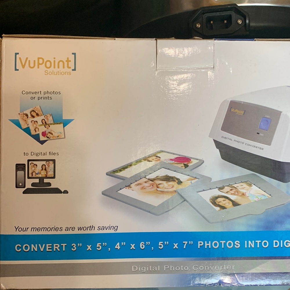 New in box digital photo converter